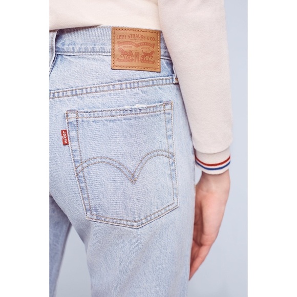 LEVI’S straight leg mom jean Wedgie Icon Selvedge Jeans in Desert Delta - Picture 4 of 12